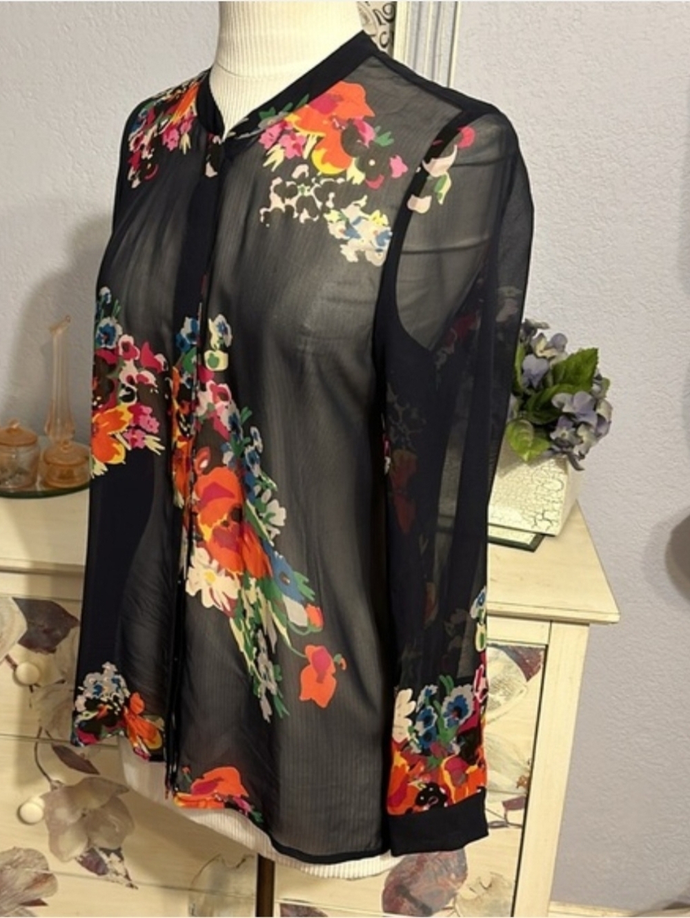 Joie Silk Blouse - Picture 4 of 7